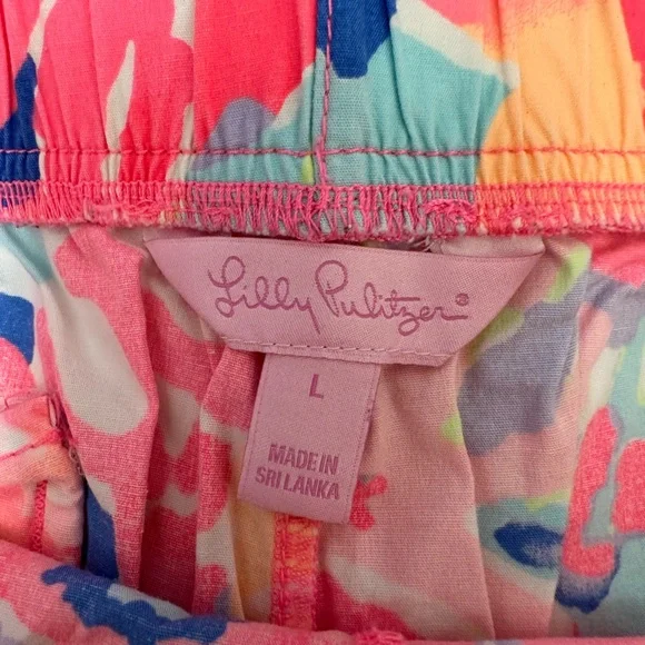 Lilly Pulitzer Vibrant Pink and Blue Women's Shorts Size Large - Picture 3 of 3